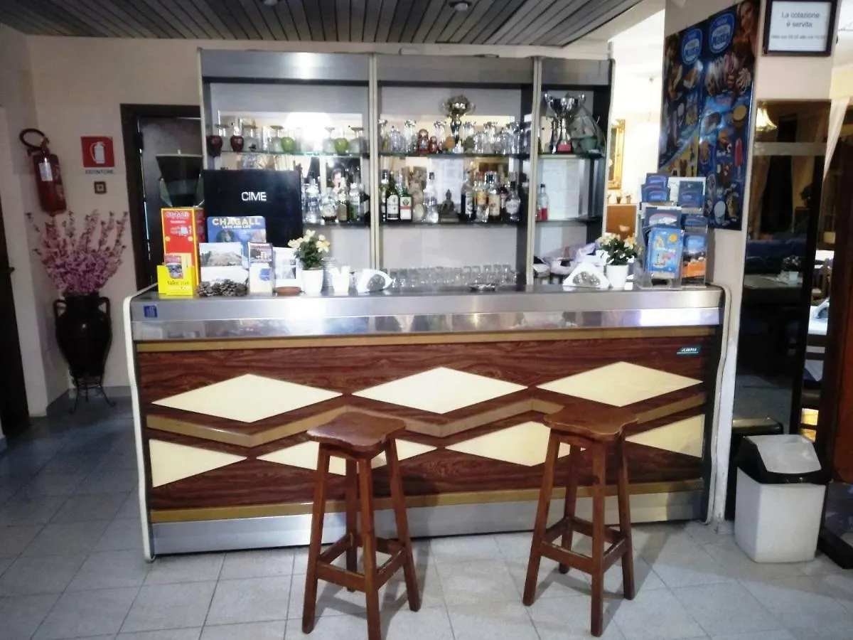 **  Hotel Eliseo Giardini-Naxos Włochy